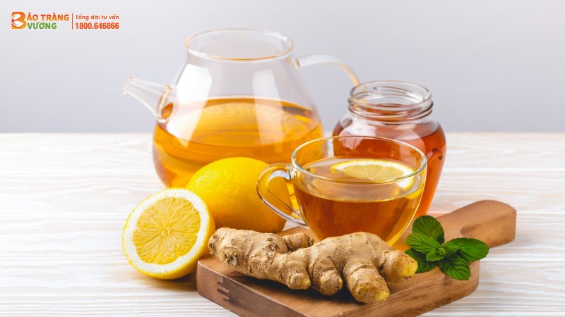 Uống trà gừng là một cách giảm đau co thắt đại tràng tại nhà